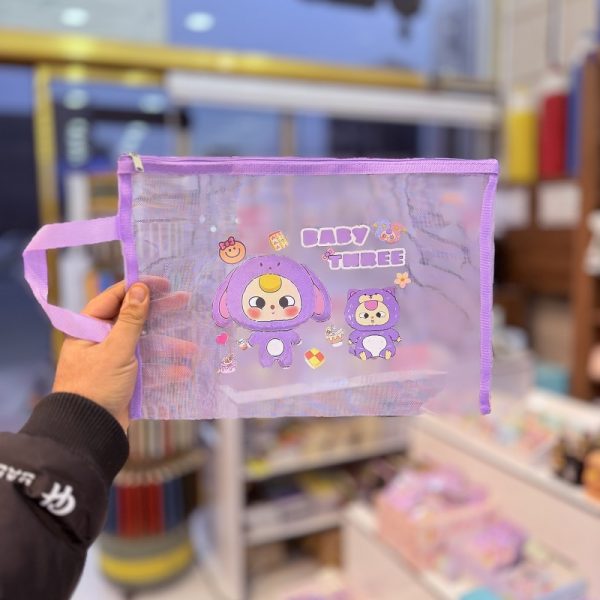 تصاویر پوشه توری سایز A4 طرح عروسکی Baby Three رنگ بنفش پوشه توری سایز A4 طرح عروسکی Baby Three رنگ بنفش