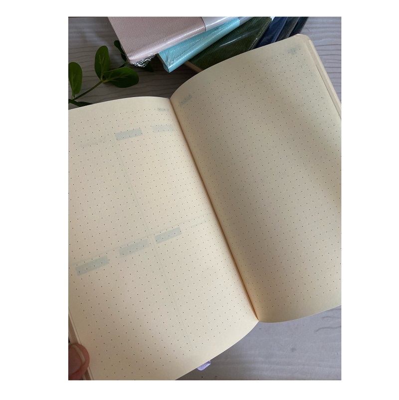 تصاویر سررسید دستیار هفتگی 1405 Weekiy Diary دات نوت dotnote رنگ یاسی کد 0676 سررسید دستیار هفتگی 1405 Weekiy Diary دات نوت dotnote رنگ یاسی کد 0676